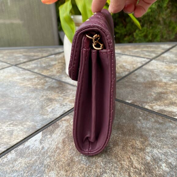 BADGLEY MISCHKA Plum Diamond Quilt Convertible Envelope Crossbody Bag $129 NEW - Picture 7 of 16
